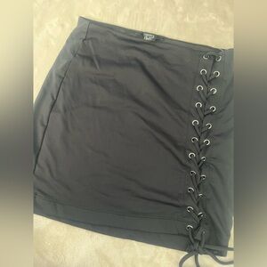 NWT forever 21 skirt